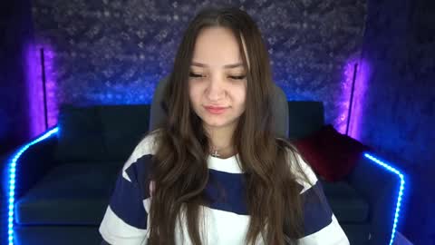 Call me Elis online show from December 27, 8:24 am