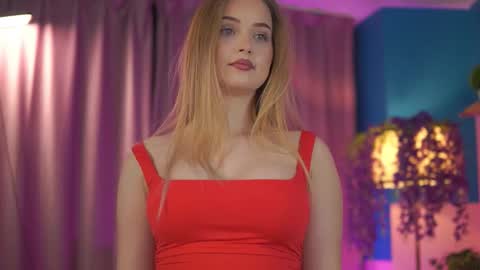 Elyssa online show from March 22, 7:20 pm