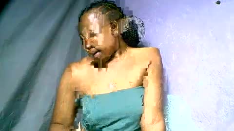 ema900845 online show from January 29, 11:25 pm
