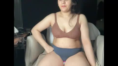 Ema Love online show from February 14, 5:09 am