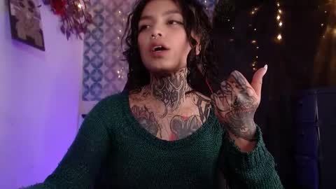 Snapshot of ema_ploxx chatting on September 25, 5:50 am ema_ploxx online show from September 25, 5:50 am