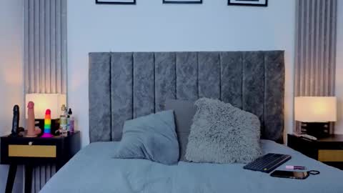 Snapshot of ema_stone65 chatting on October 14, 1:57 pm Ema online show from October 14, 1:57 pm