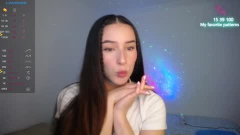 Snapshot of emaa_martins chatting on December 5, 8:55 pm Emaa online show from December 5, 8:55 pm