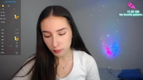 Snapshot of emaa_martins chatting on December 10, 7:32 pm Emaa online show from December 10, 7:32 pm