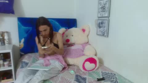 Snapshot of ember57607 chatting on March 1, 5:38 pm ember57607 online show from March 1, 5:38 pm