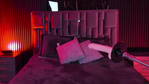 Ember Velvet online show from March 6, 5:24 am