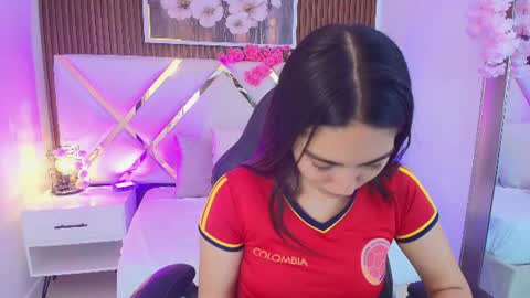 Emily  online show from July 4, 12:17 am