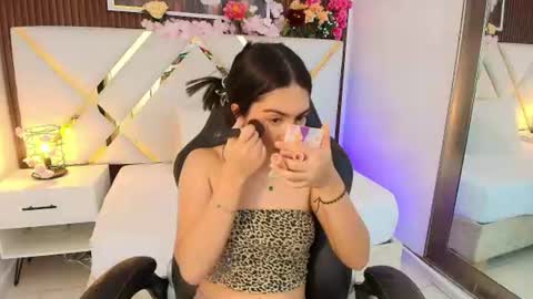 Emily  online show from July 29, 7:08 am