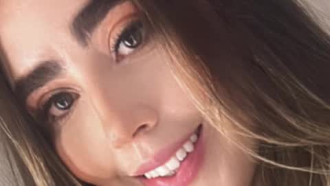 emi_royse online show from September 27, 7:10 pm