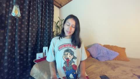 Emilia Gomez online show from February 9, 10:53 am