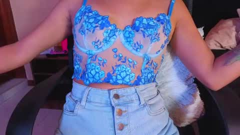 Emilia Gomez online show from July 31, 3:29 am