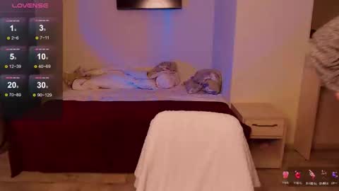 Emi online show from September 25, 12:15 pm