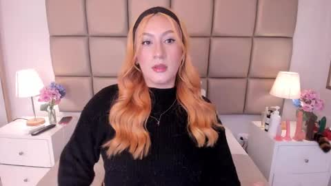 Snapshot of emiily_roberts1 chatting on January 8, 6:41 pm EMILY ROBERTS online show from January 8, 6:41 pm