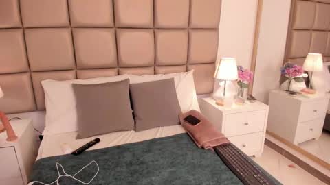 Snapshot of emiily_roberts1 chatting on February 27, 3:14 am EMILY ROBERTS online show from February 27, 3:14 am