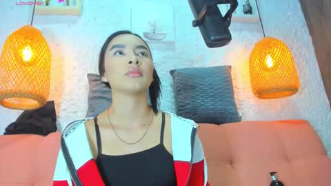 Snapshot of emiily_s chatting on September 17, 12:14 pm Emily online show from September 17, 12:14 pm