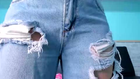 Snapshot of emiily_smile chatting on September 26, 12:03 pm Emily online show from September 26, 12:03 pm