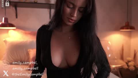 Emily Campbell online show from December 8, 10:14 pm