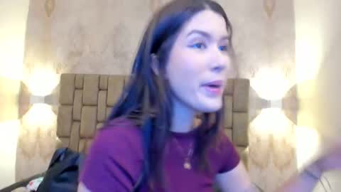 Snapshot of emiilycutex_ chatting on February 26, 12:05 pm online show from February 26, 12:05 pm