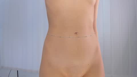 emilake online show from October 17, 7:44 am