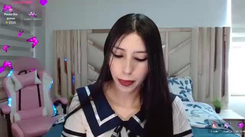 Emilee online show from June 18, 12:54 pm