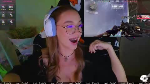 Emili online show from December 19, 4:43 pm