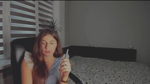 emili77777 online show from September 18, 12:04 pm