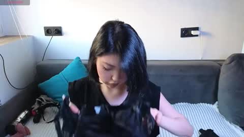 Emili online show from October 21, 2:48 am