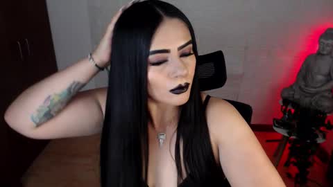 POWERFULL GODDESS EMILI online show from March 12, 11:40 pm