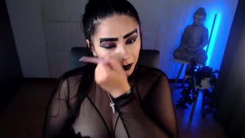 POWERFULL GODDESS EMILI online show from December 12, 2:59 am