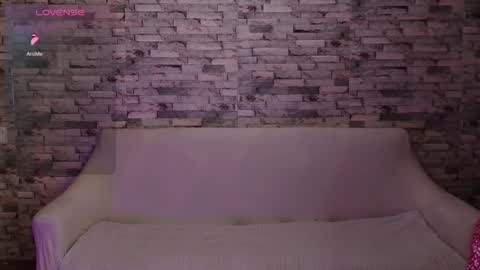 Amili online show from March 31, 3:34 pm