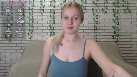 Snapshot of emiliaduchess chatting on January 31, 11:13 am Amili online show from January 31, 11:13 am