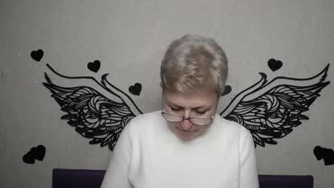 EmiliaGree online show from March 21, 6:35 pm