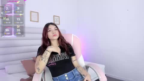 emilie_cifuentes online show from March 7, 7:27 pm
