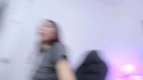 emilie_cifuentes online show from February 12, 10:26 pm