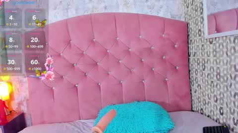 Emilie James online show from December 22, 6:26 pm
