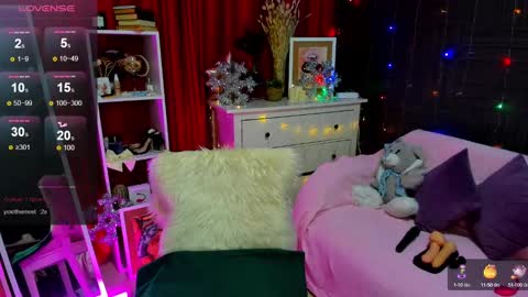 Snapshot of emiliyaqueen chatting on December 15, 1:57 am Emiliya online show from December 15, 1:57 am