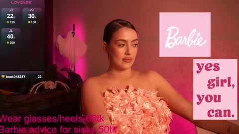 Snapshot of emiliyaroude chatting on November 1, 2:10 pm Emiliya online show from November 1, 2:10 pm