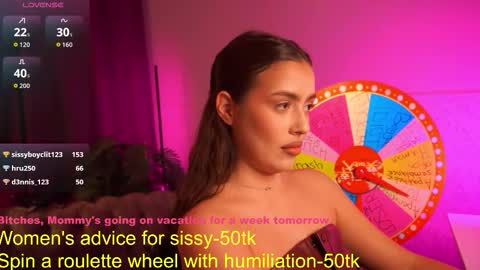 Snapshot of emiliyaroude chatting on October 13, 4:42 pm Emiliya online show from October 13, 4:42 pm