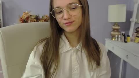 Emilly online show from January 8, 7:56 am