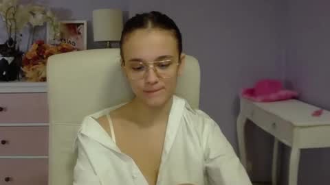 Emilly online show from January 20, 7:36 am