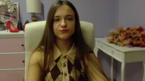 Emilly online show from December 30, 7:48 am