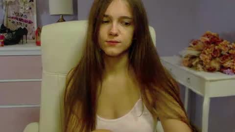 Emilly online show from January 4, 7:34 am