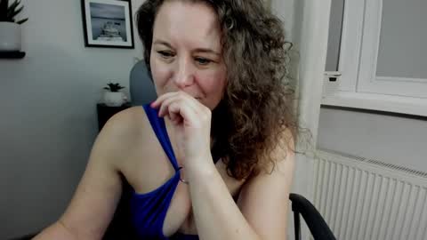 Emilly online show from December 14, 6:41 pm