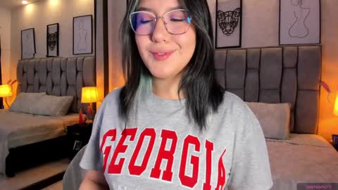 Emily online show from December 22, 3:11 am