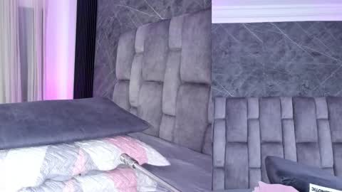 Emily online show from October 23, 12:00 pm