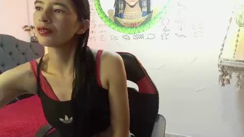 emily___rouse online show from July 4, 4:19 am