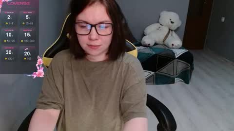 Emily 3 online show from November 7, 4:56 pm