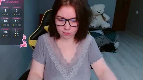 Emily 3 online show from October 24, 10:17 pm