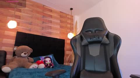 emily_brown04 online show from November 28, 11:13 am