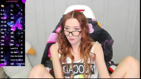 emily_cline online show from October 23, 4:07 am